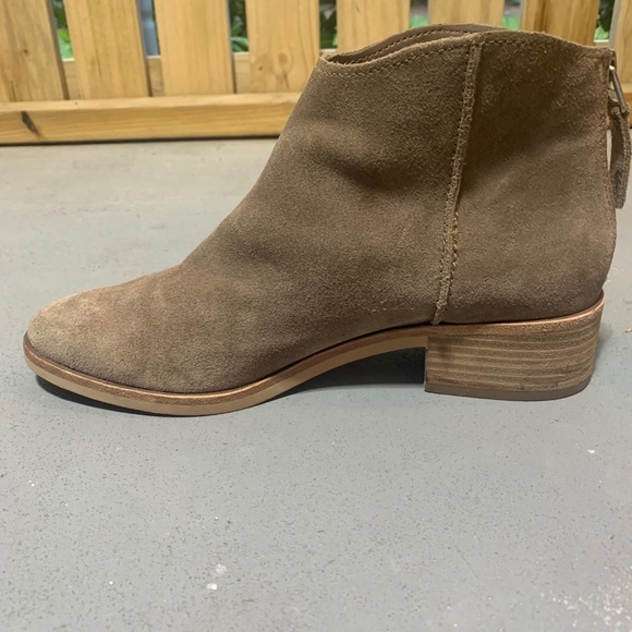 Dolce Vita Boots - Picture 5 of 11